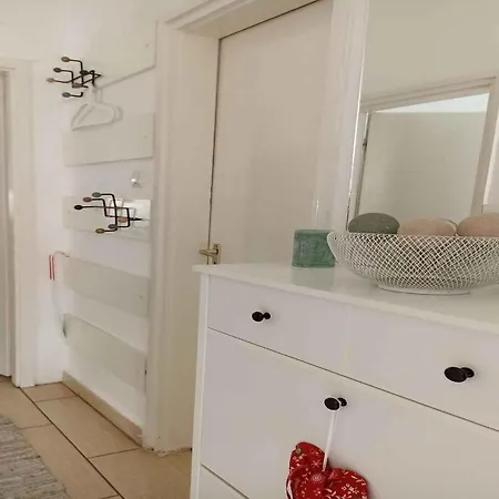 Yellow 1 By Interhome Дом отдыха *