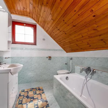 Дом отдыха Yellow 1 By Interhome Балатонмариафюрдё