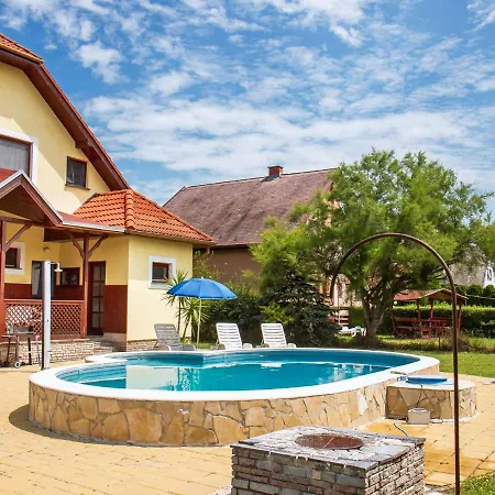 Holiday home Yellow 1 By Interhome Balatonmariafurdo