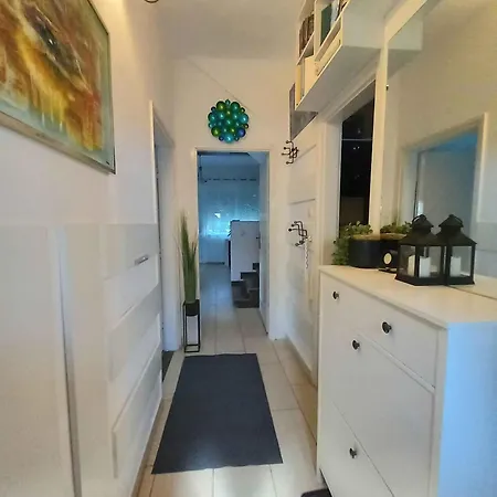 Holiday home Yellow 1 By Interhome Balatonmariafurdo