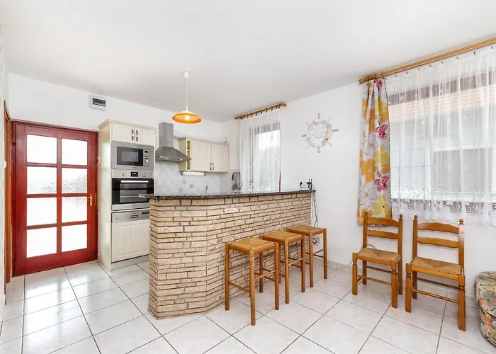 בית נופש Yellow 1 By Interhome Balatonmáriafürdő