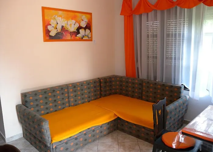 Yellow 1 By Interhome בית נופש